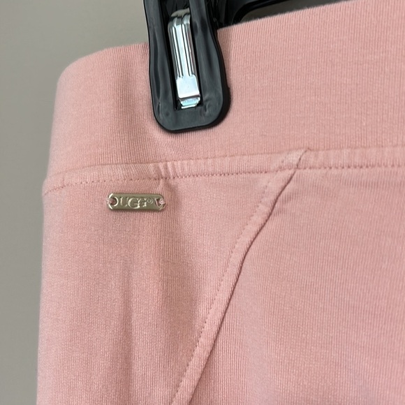 UGG Pink Ultra Soft Watts Paneled
Knit Pant Legging Soft Comfy  Sz S - Picture 6 of 11